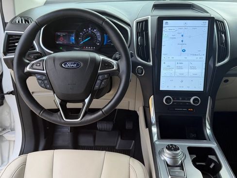 Used 2021 Ford Edge Titanium FWD image 25