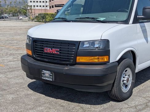 New 2026 GMC Savana 2500 w/ Driver Convenience Package RWD image 16