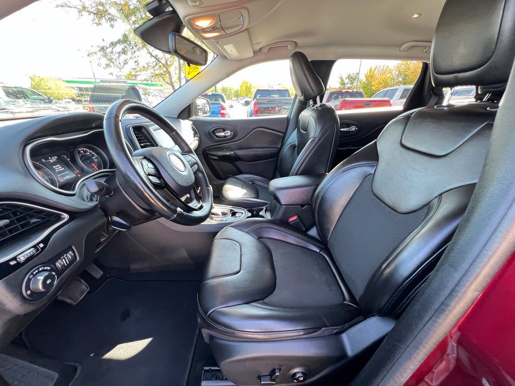Used 2021 Jeep Cherokee Latitude Plus AWD/4WD image 20