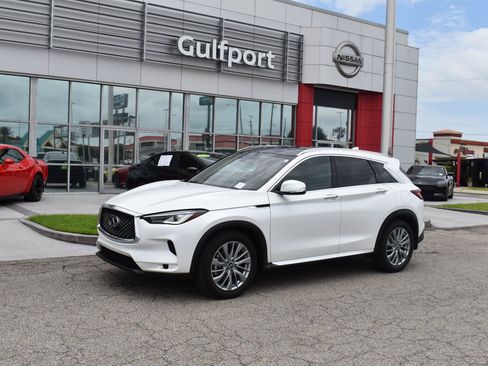 Used 2023 INFINITI QX50 Luxe FWD image 2