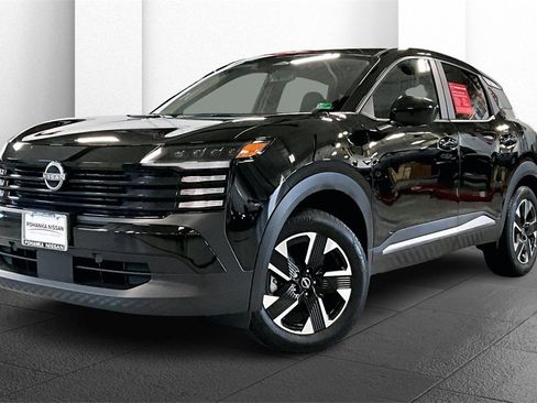 Certified 2025 Nissan Kicks SV w/ Illumination Package image 12