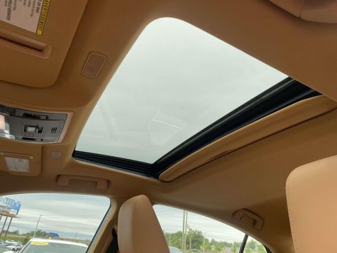 Used 2022 Lexus ES 350 w/ Premium Package FWD image 17
