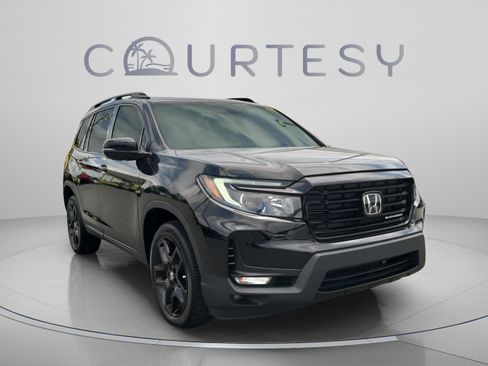 Used 2024 Honda Passport Black Edition image 9
