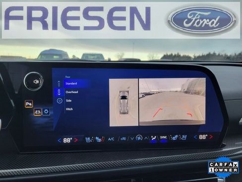 Used 2024 Chevrolet Traverse RS image 23