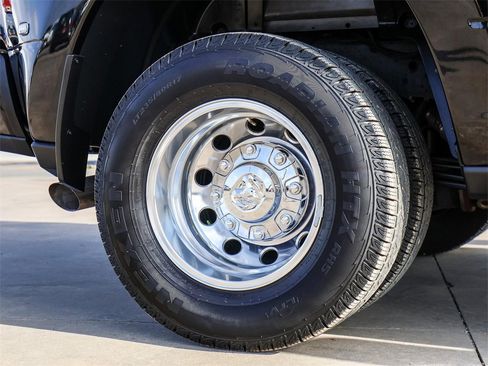 Used 2024 RAM 3500 Laramie w/ Sport Appearance Package image 9