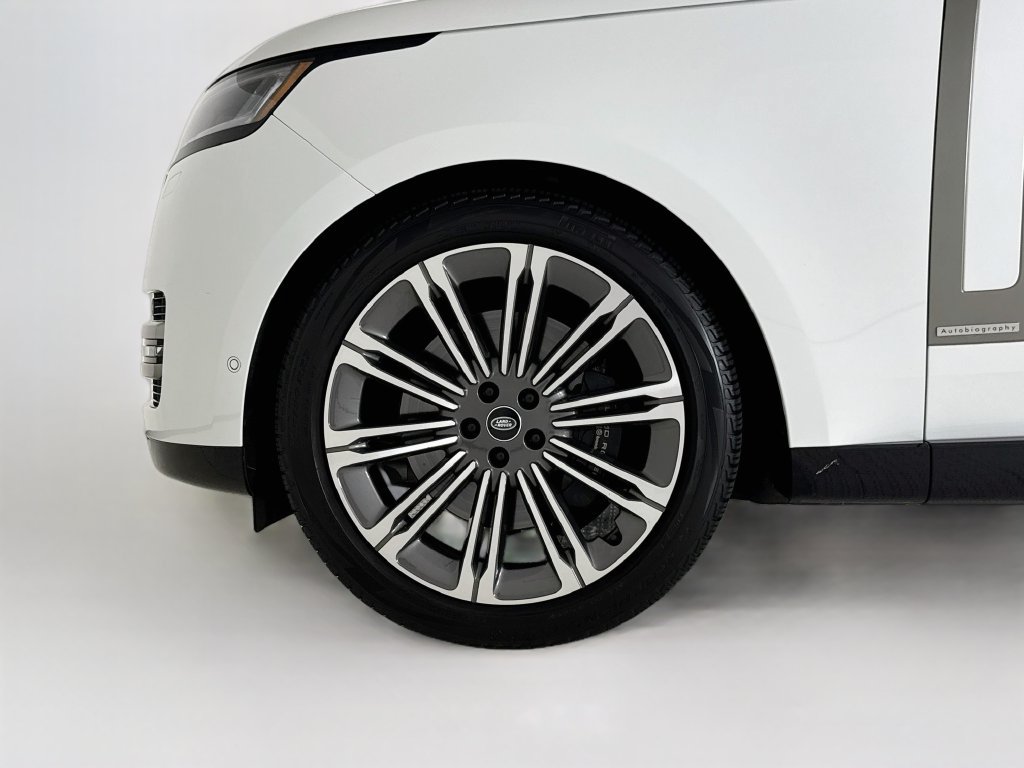 Used 2023 Land Rover Range Rover Long Wheelbase Autobiography AWD/4WD image 29