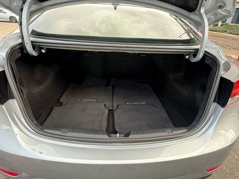 Used 2015 Hyundai Elantra SE w/ Option Group 02 image 12