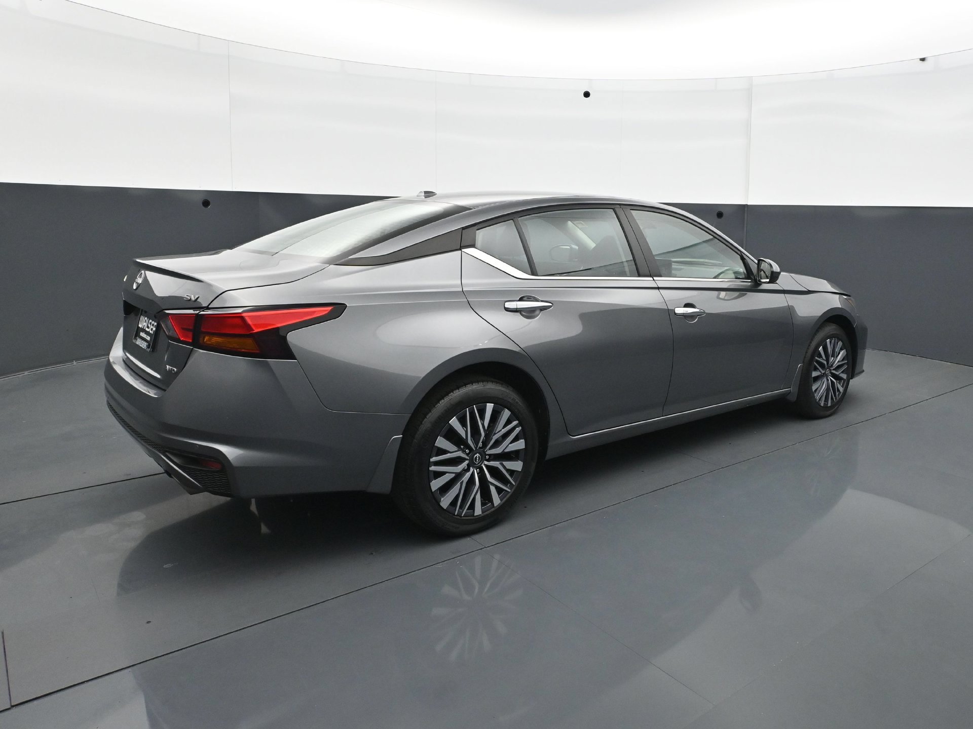 Used 2024 Nissan Altima 2.5 SV w/ SV Premium Package AWD/4WD image 7