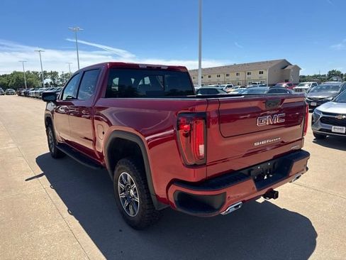 Used 2025 GMC Sierra 1500 AT4 w/ AT4 Premium Package AWD/4WD image 5