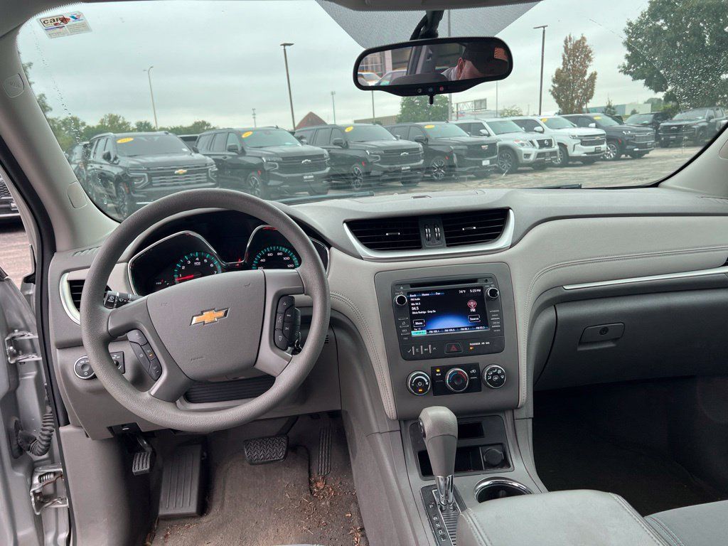 Used 2014 Chevrolet Traverse LS FWD image 8