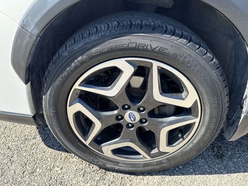 Used 2018 Subaru Crosstrek 2.0i Limited image 11