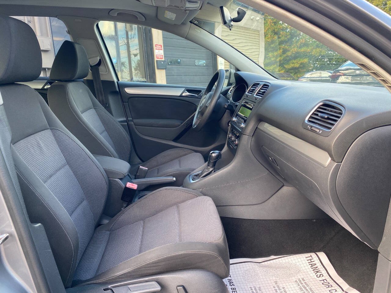 Used 2013 Volkswagen Golf 4-Door FWD image 27
