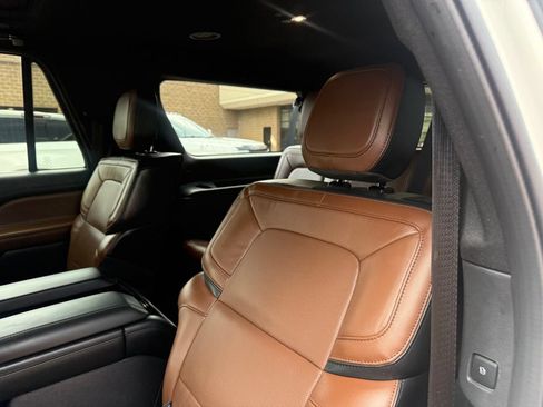 Certified 2024 Lincoln Navigator L Reserve AWD/4WD image 22