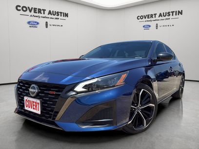 Used 2023 Nissan Altima 2.5 SR w/ SR Premium Package