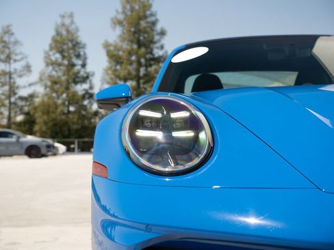 Certified 2025 Porsche 911 Carrera S RWD image 25
