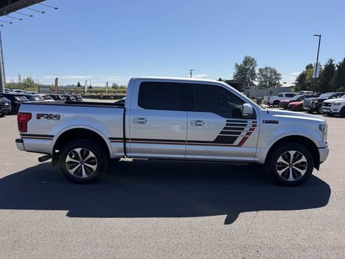 Used 2019 Ford F150 Lariat w/ Equipment Group 502A Luxury AWD/4WD image 9