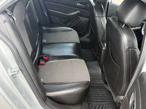 Used 2015 Chevrolet Malibu LT FWD image 17