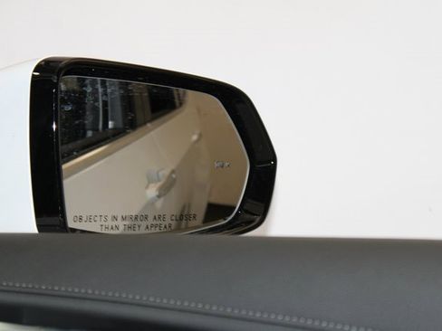 New 2025 Cadillac XT6 Premium Luxury image 24