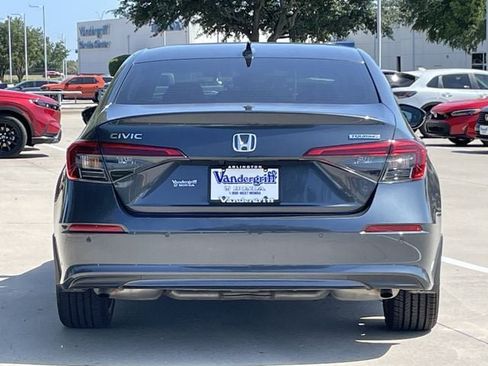 Used 2024 Honda Civic Touring image 5