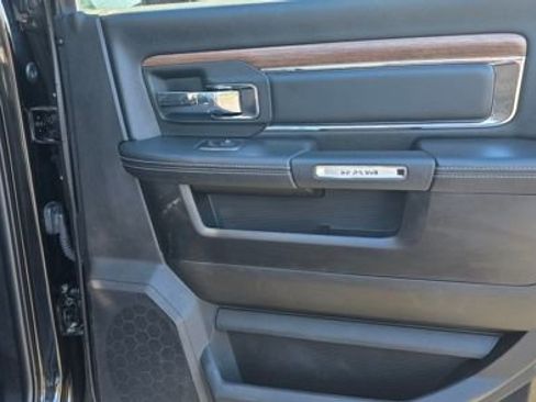 Used 2018 RAM 2500 Laramie image 11