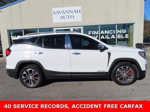 Used 2018 GMC Terrain SLT image 2
