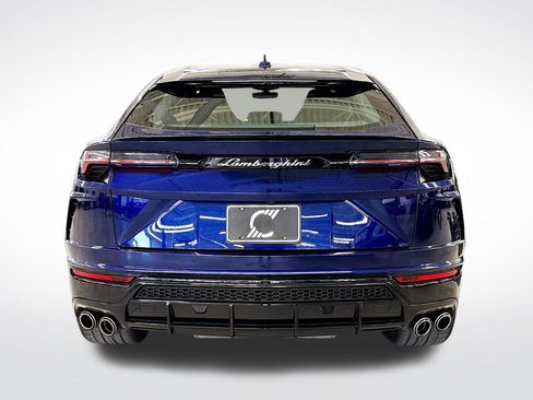 Used 2021 Lamborghini Urus image 4