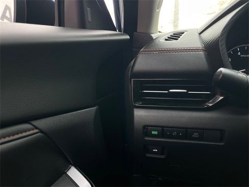 Used 2023 Nissan Sentra SR w/ SR Premium Package image 17