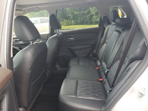 Certified 2023 Nissan Rogue Platinum w/ Platinum Premium Package FWD image 9