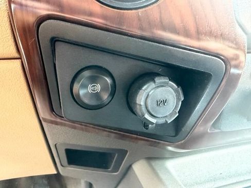 Used 2016 Ford F350 Lariat w/ Lariat Ultimate Package RWD image 23