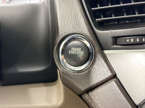 Used 2020 Chevrolet Tahoe LT w/ Luxury Package RWD image 22