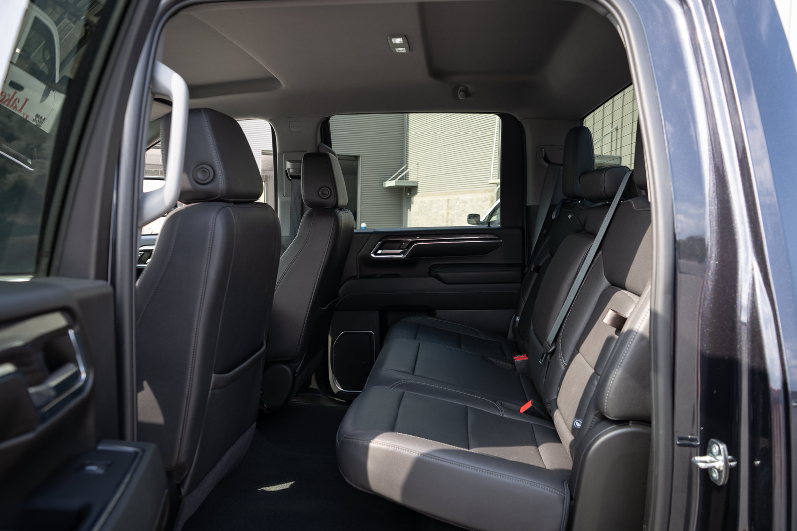 Used 2024 Chevrolet Silverado 2500 LTZ AWD/4WD image 18