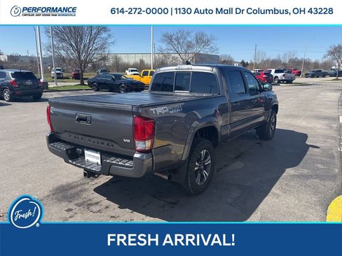 Used 2016 Toyota Tacoma SR5 image 4