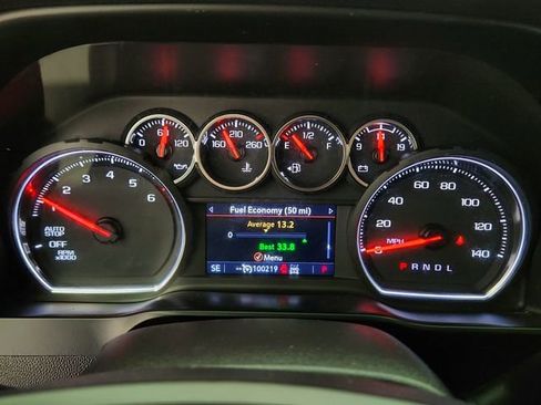 Used 2021 Chevrolet Silverado 1500 LT AWD/4WD image 11