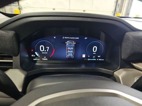 Used 2025 Ford Explorer Active AWD/4WD image 12