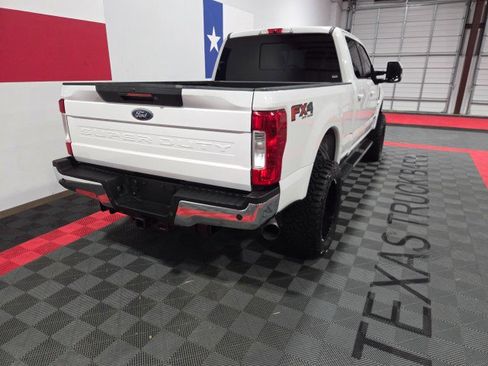 Used 2019 Ford F250 Lariat w/ Lariat Value Package image 19