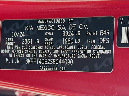 Used 2025 Kia K4 LXS image 12