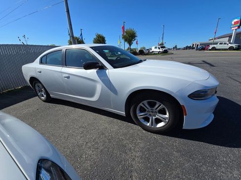 Used 2023 Dodge Charger SXT image 5
