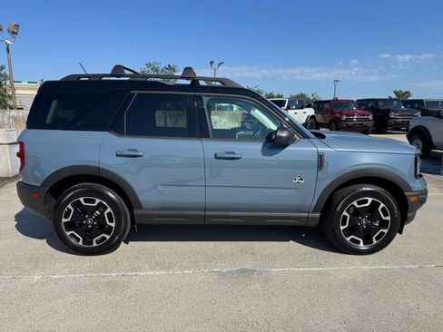 Used 2024 Ford Bronco Sport Outer Banks w/ Tech Package AWD/4WD image 7