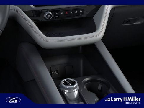 New 2026 Ford Explorer Active w/ Active Comfort Package image 15