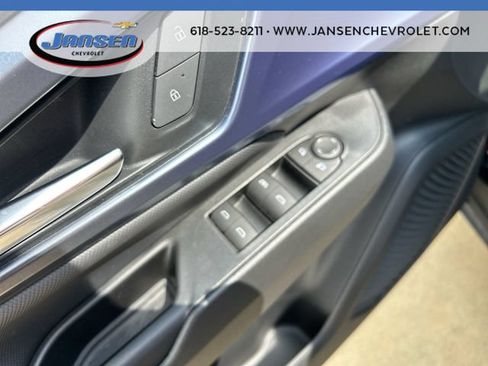 Used 2024 Chevrolet Equinox EV LT FWD image 22