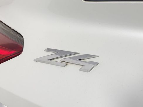 Used 2022 BMW Z4 sDrive30i w/ Driving Assistance Package RWD image 30