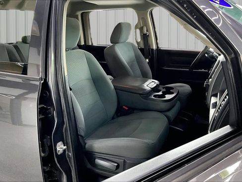 Used 2016 RAM 1500 ST w/ SXT Appearance Group AWD/4WD image 26