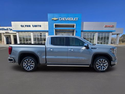 Used 2025 GMC Sierra 1500 Denali w/ Denali Reserve Package image 4