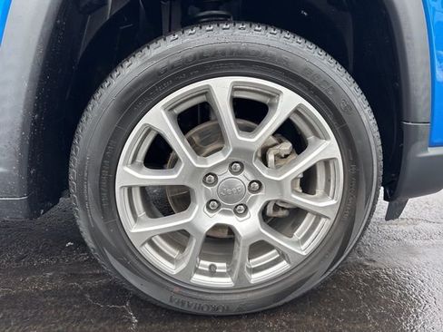 Used 2022 Jeep Compass Latitude image 30