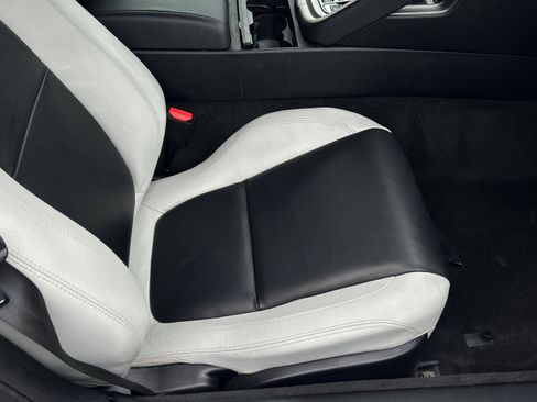 Used 2016 Jaguar F-TYPE Convertible image 91