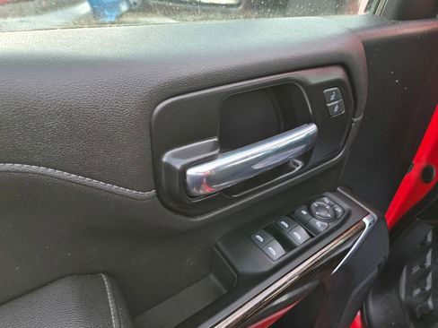 Used 2022 GMC Sierra 2500 SLE w/ SLE Value Package; image 33