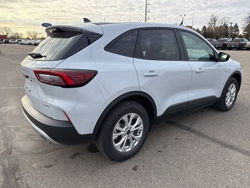 Used 2025 Ford Escape Active w/ Tech Pack #1 AWD/4WD image 10