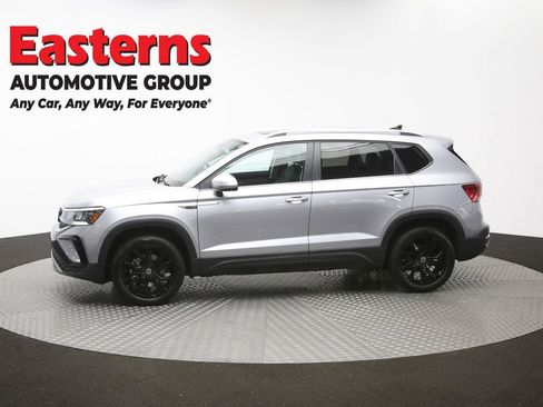 Used 2024 Volkswagen Taos SE FWD image 58