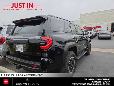 Used 2026 Toyota 4Runner TRD Off-Road AWD/4WD image 2