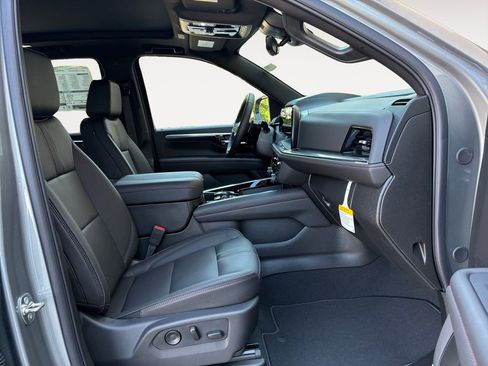 New 2026 Chevrolet Suburban RST w/ Advanced Technology Package AWD/4WD image 15